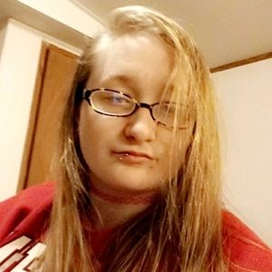 Meet your Posher, Leigh